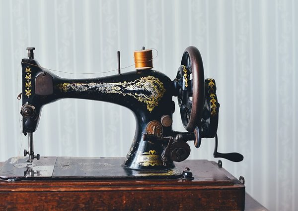 Machine à coudre ancienne